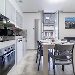 Family House Con Doppio Parcheggio Incluso Апартаменты